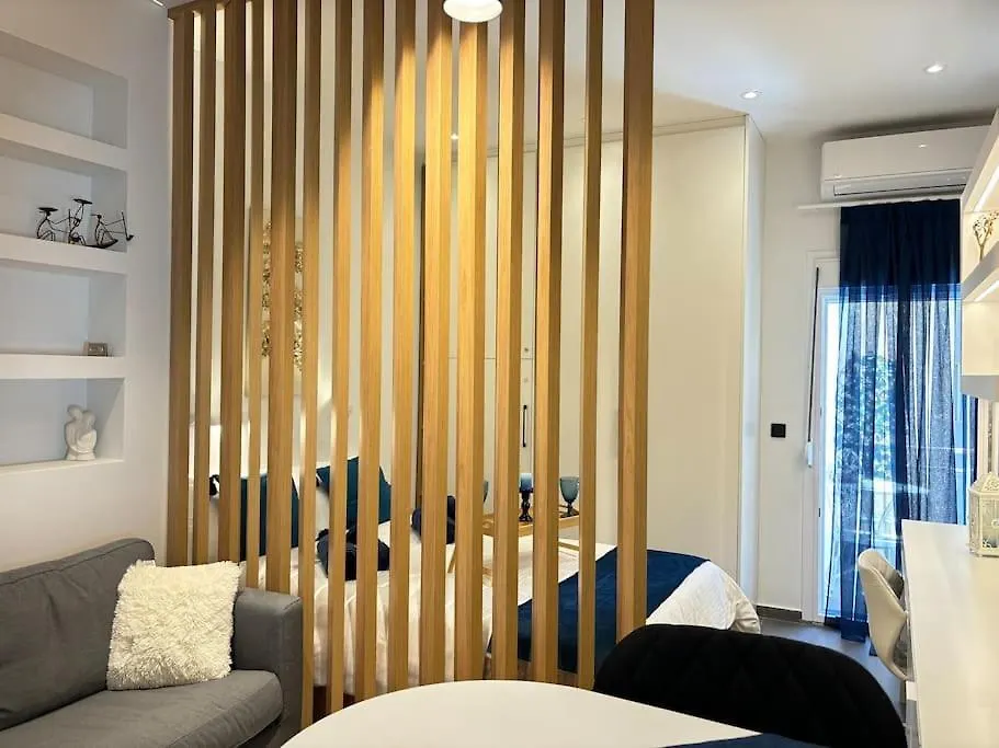 Thessalonian Suite II - 2 Steps From Whiter Tower Θεσσαλονίκη